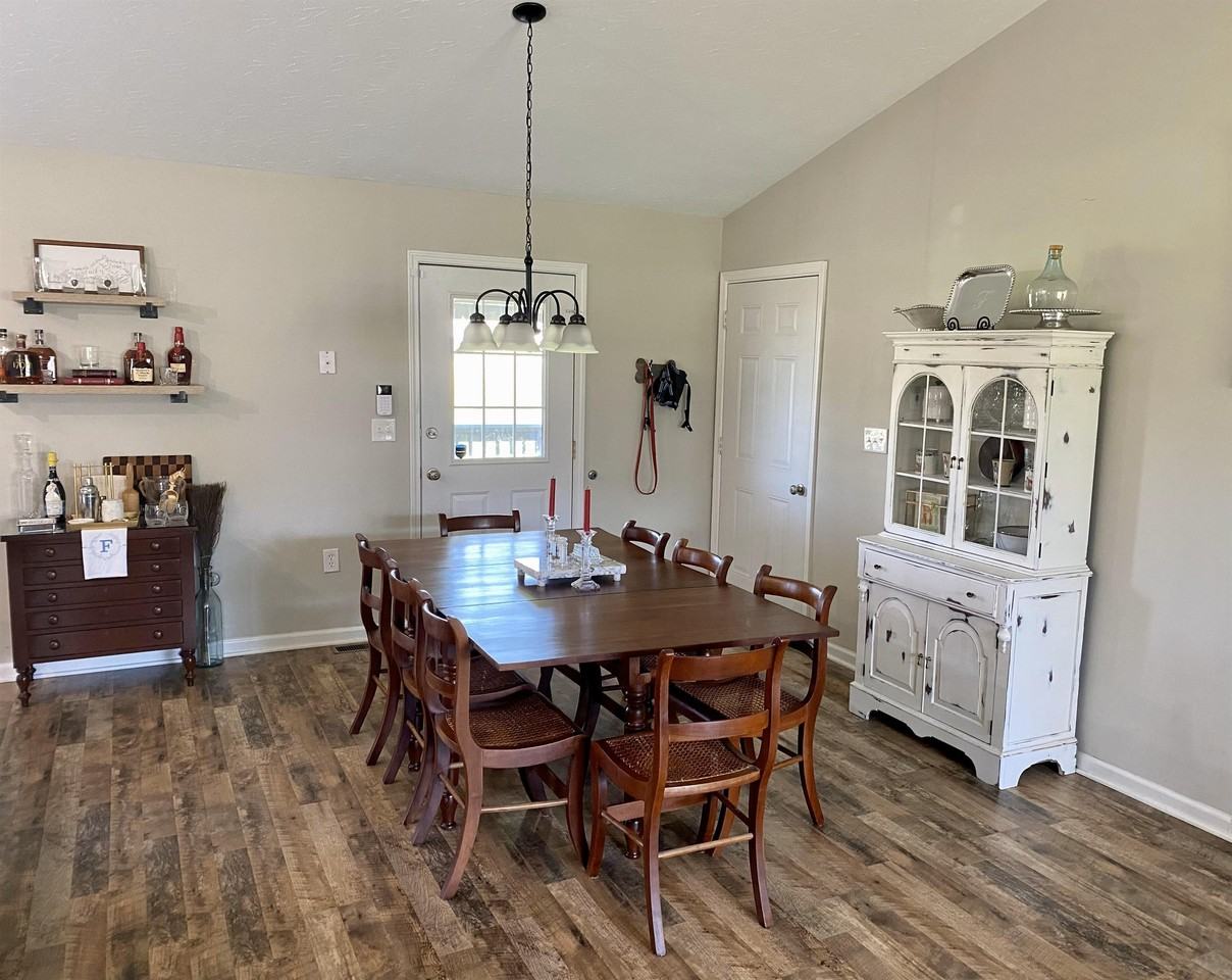 763 Fern Hill St - Photo 3 of 9