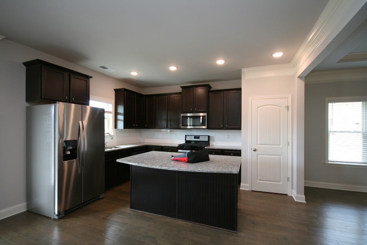 7921 Gabriela Dr Nw - Photo 3 of 30