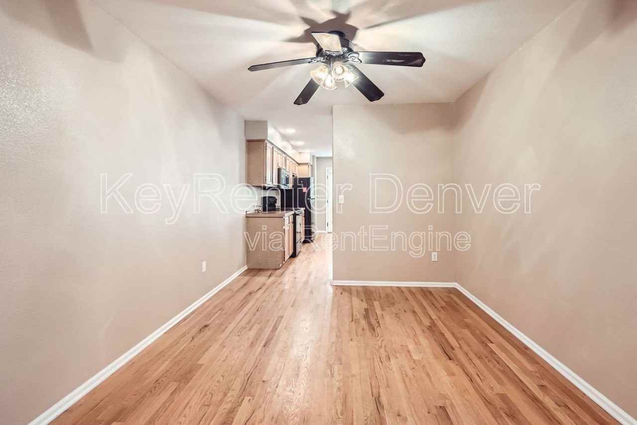 2256 S Dexter St - Photo 4 of 22