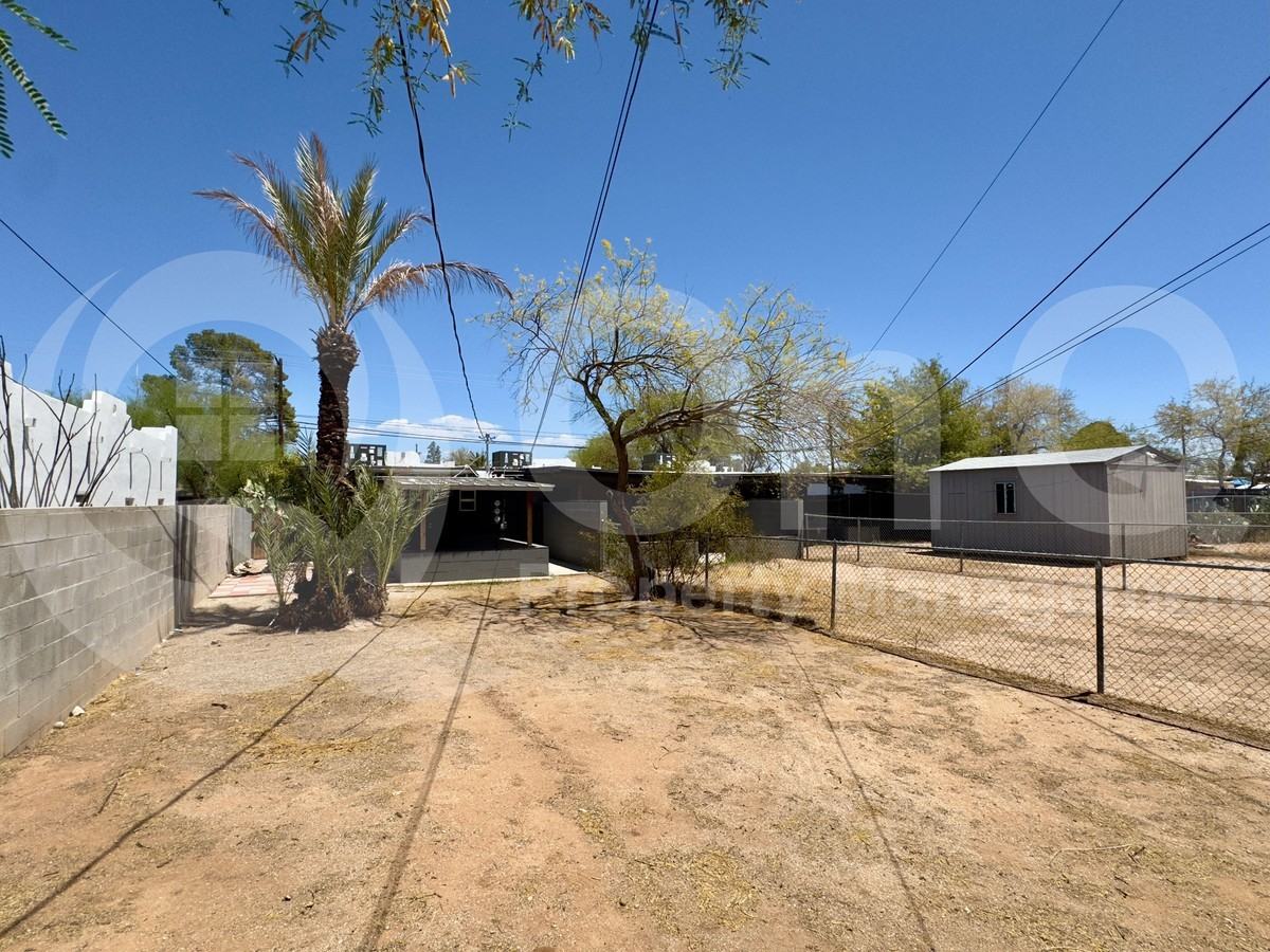 919 N Columbus Blvd #3 - Photo 7 of 16