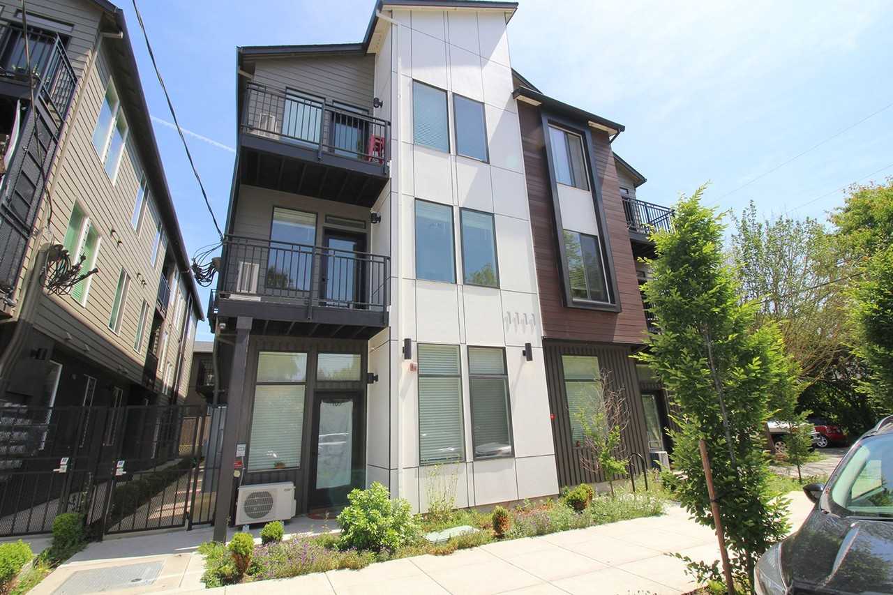 1111 SE Tenino St - Photo 3 of 18