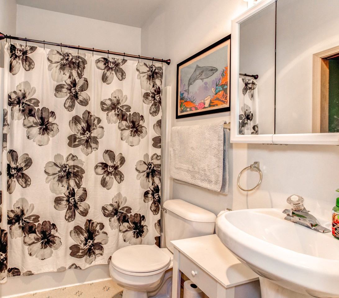 Andrea Ridge - Photo 6 of 8