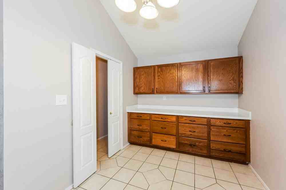 2268 Bresee Dr - Photo 5 of 16