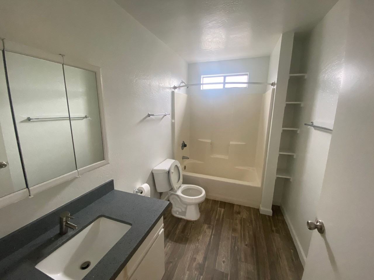 Stetson Condominiums - Photo 4 of 9