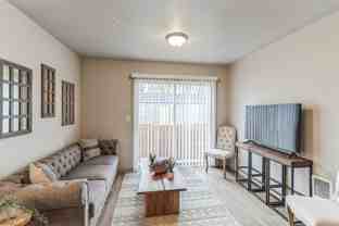555 N. River Rd. - Photo 1 of 1
