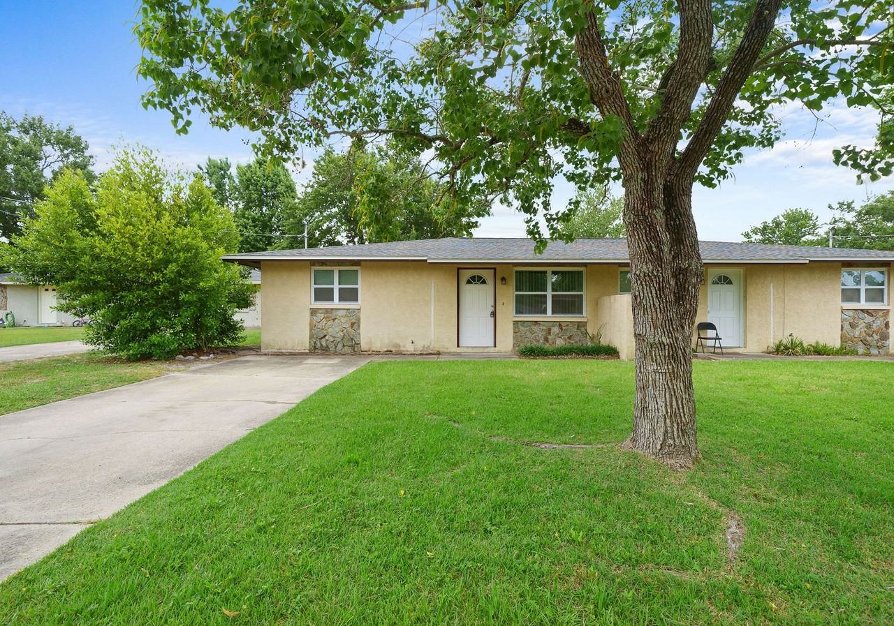 1019 Bradford Cir - Photo 2 of 27
