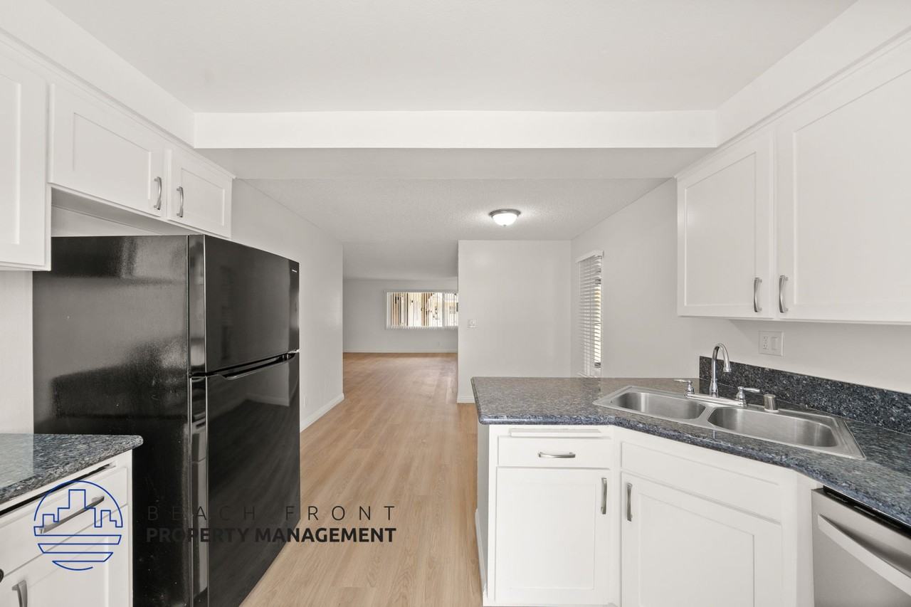 4015 W. 137th St. - Photo 2 of 25