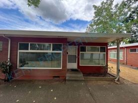 3824 Se 51st Ave - Photo 1 of 1