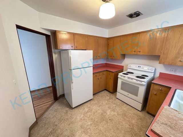 1325 Se Salmon St - Photo 7 of 17