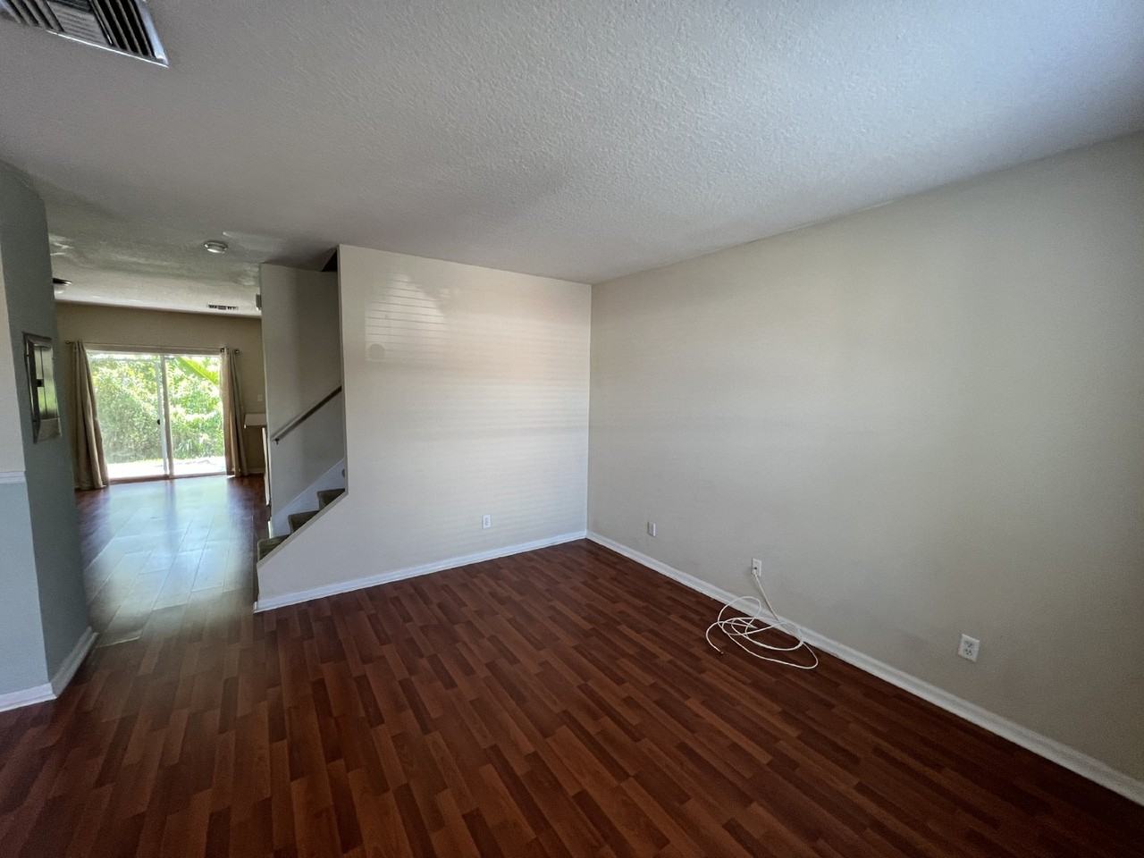1245 Beckenham Way - Photo 3 of 13