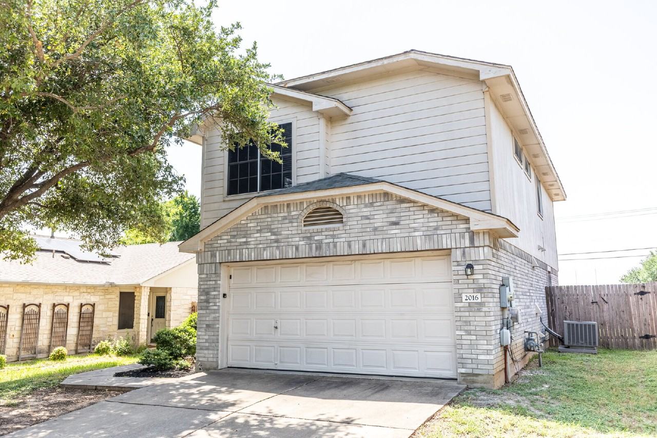 2016 Buckley Ln - Photo 2 of 34