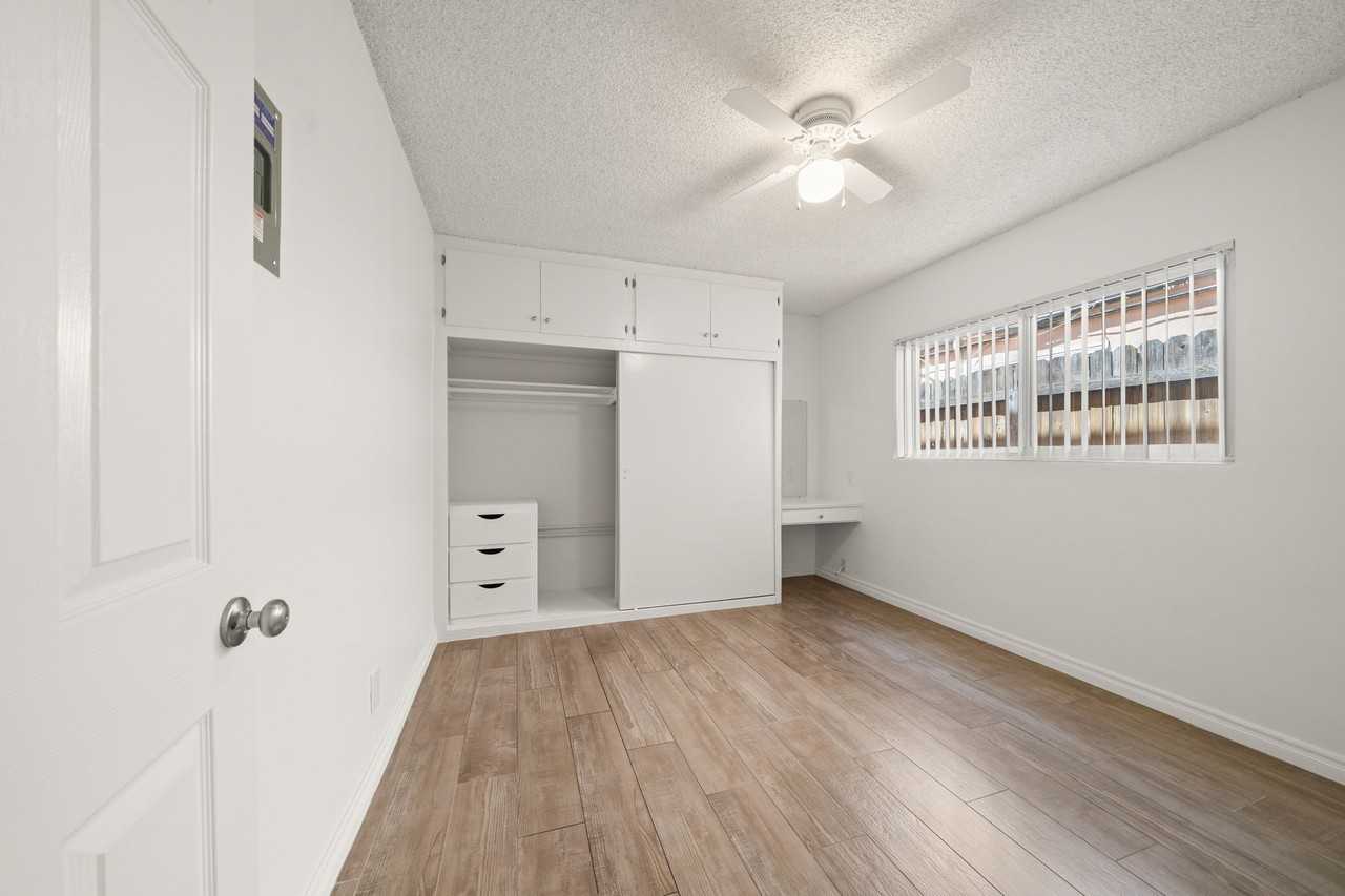 11100 Pangborn Ave. - Photo 5 of 20