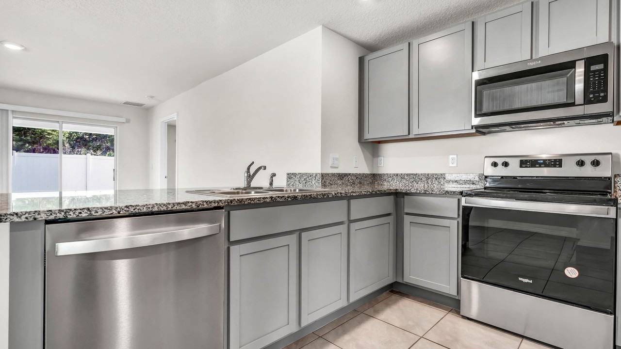 12173 Downy Birch Dr - Photo 2 of 11