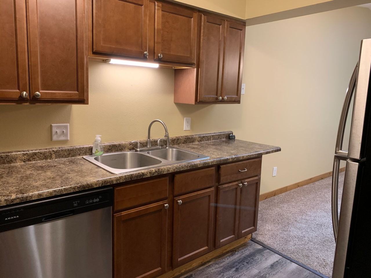 Mardi Gras - 1914 2nd Avenue NE - Photo 5 of 18