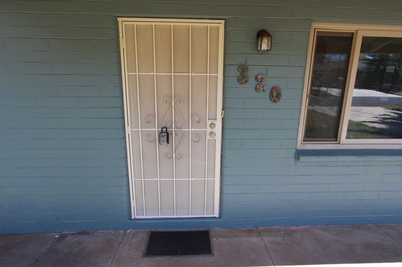 320 E Papago Dr - Photo 3 of 16