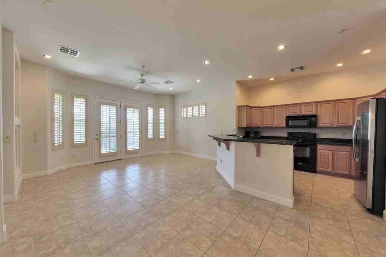 14000 N 94th St #1103 - Photo 3 of 26