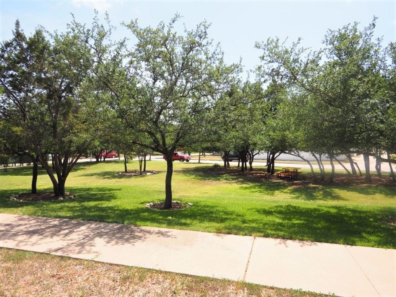 1705 Honey Creek Ln - Photo 3 of 28