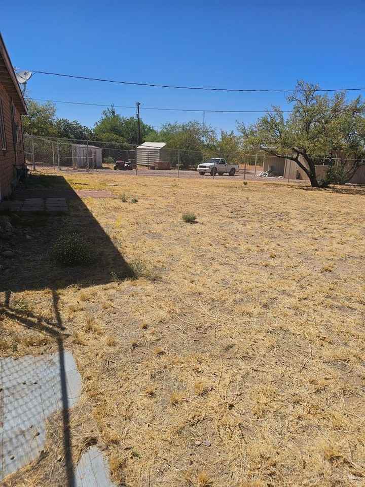 4321 E Gardner St - Photo 2 of 10