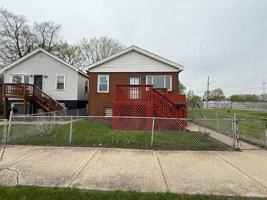 featured image of 4004 Carey St
