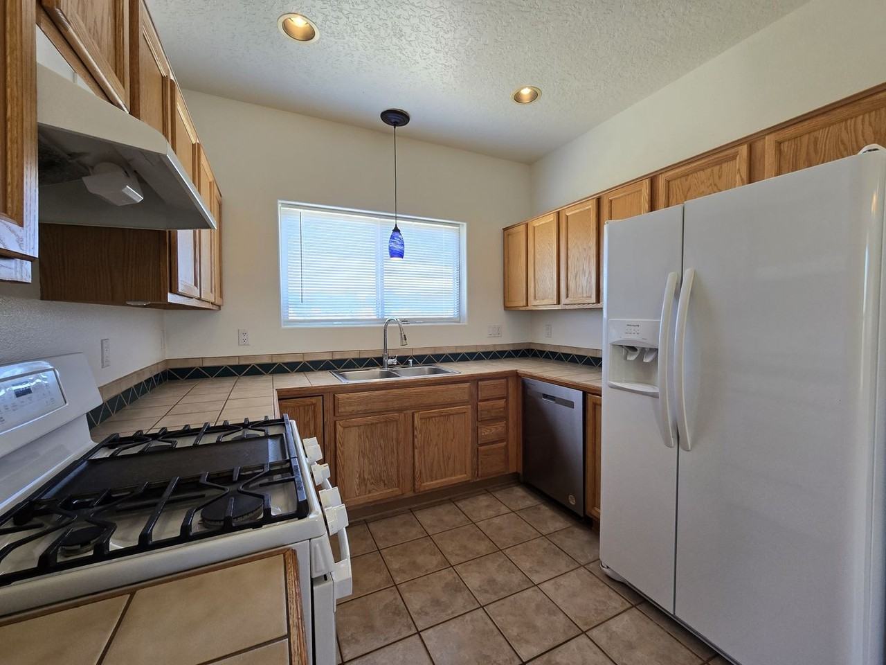 8 Gaviota Rd - Photo 3 of 19