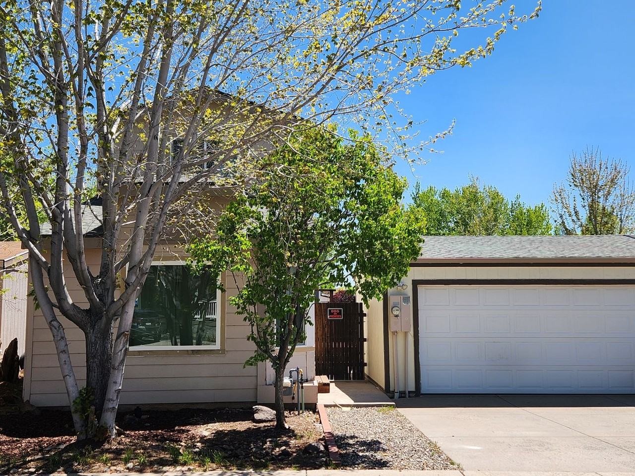 1407 S Mark Ln - Photo 3 of 14