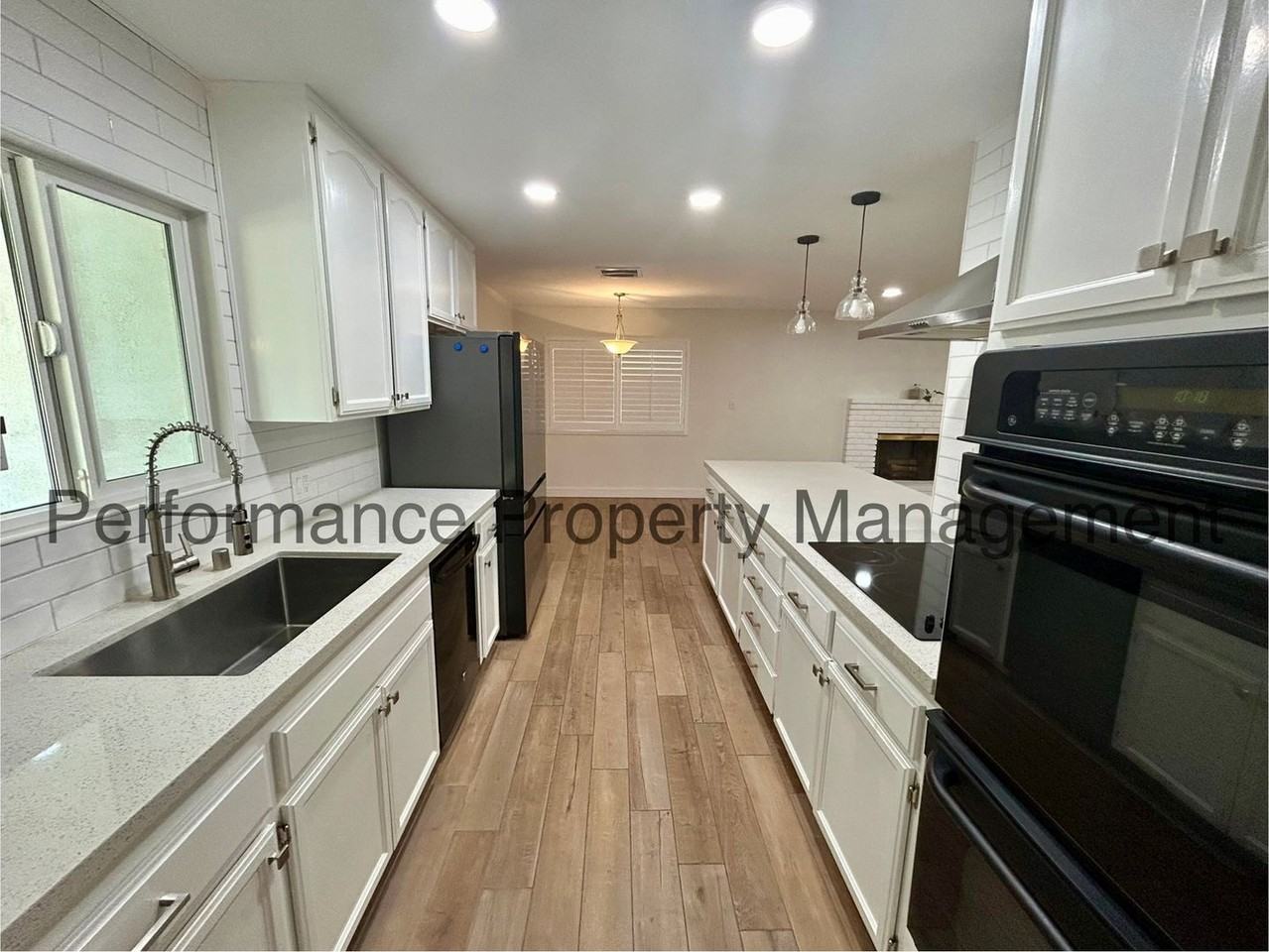 2705 Carlisle Ct - Photo 3 of 17