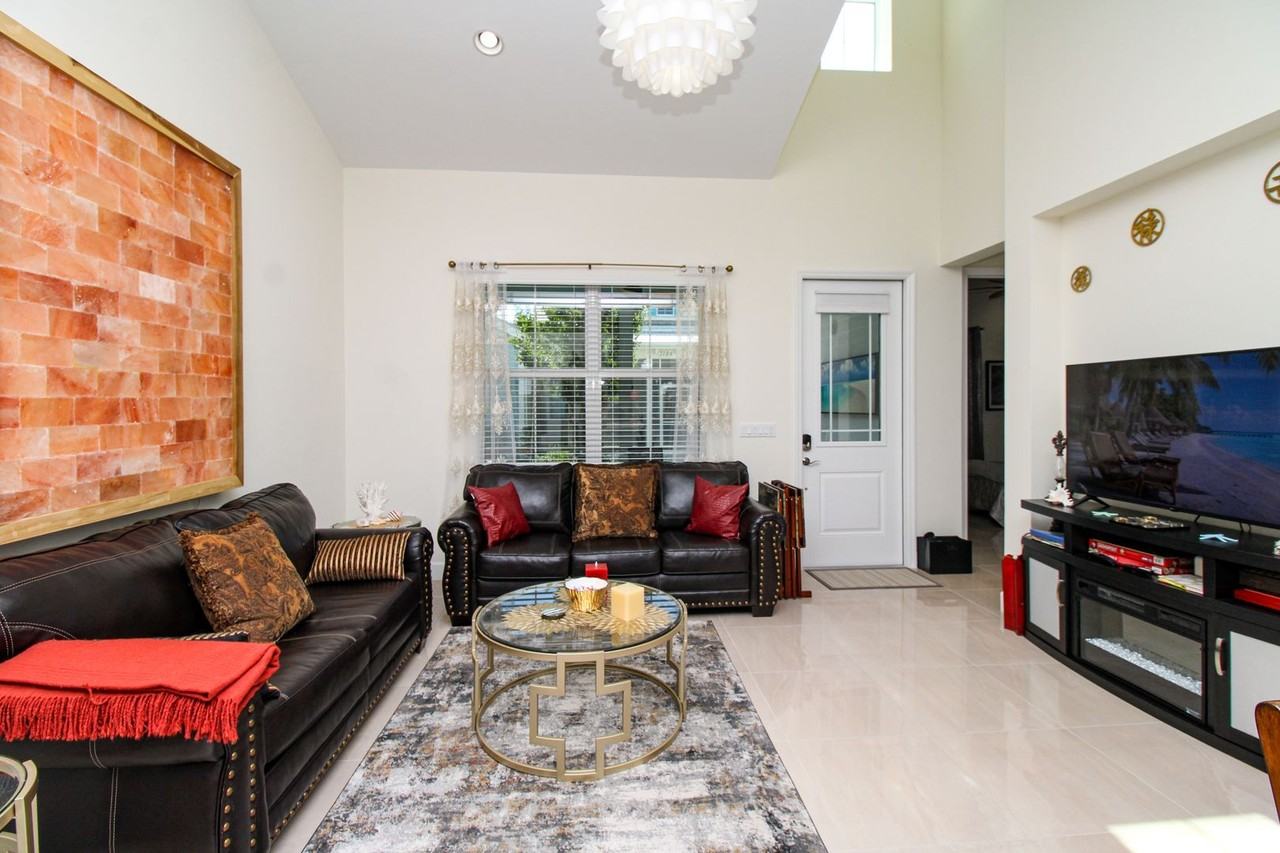 7204 Cayo Coco Lane - Photo 5 of 46