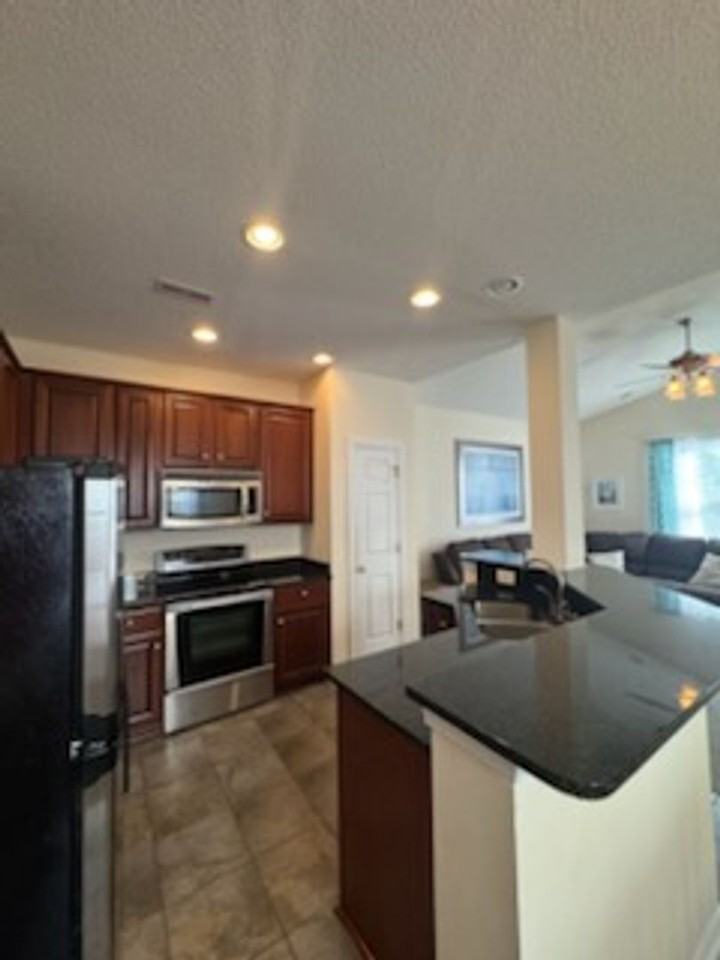 320 Kiskadee Loop - Photo 7 of 18