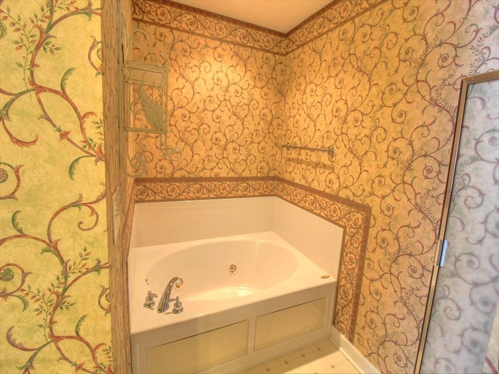 940 Winterside Ln - Photo 6 of 13