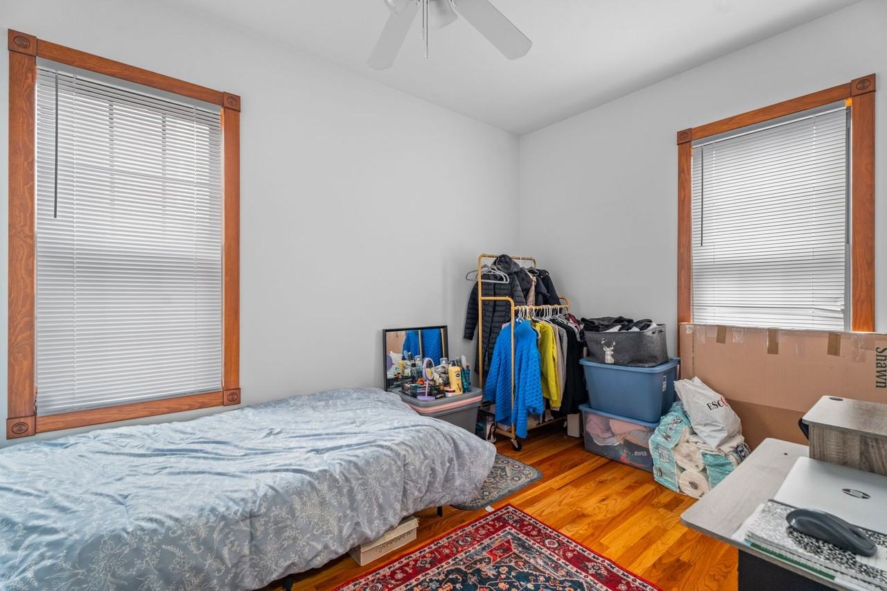 202 Park Street - Photo 5 of 16