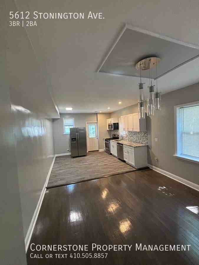 5612 Stonington Ave - Photo 3 of 12