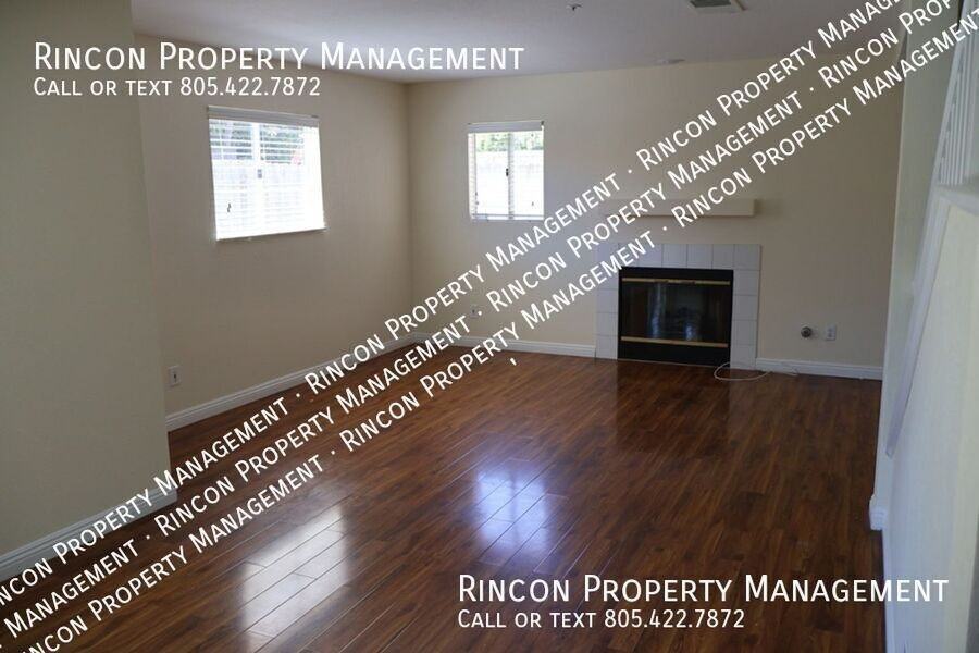 225 Cinnamon Oak Ave - Photo 4 of 17