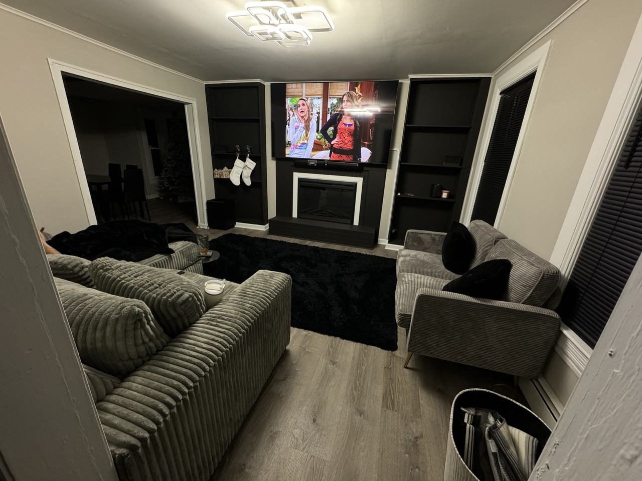 1078 Violet Ave #NA - Photo 2 of 18