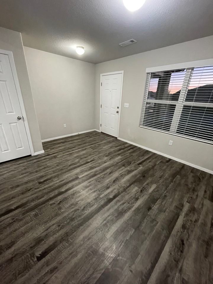 4616 W Hoover Loop #NA - Photo 2 of 17