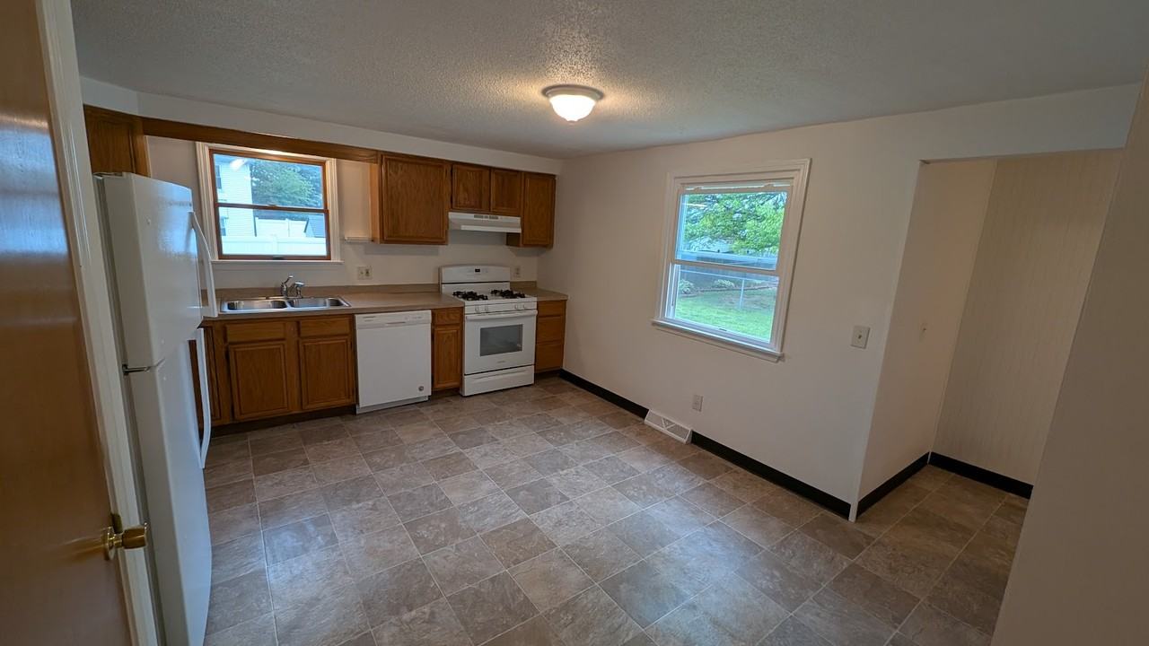 177 Warner Rd #NA - Photo 7 of 15