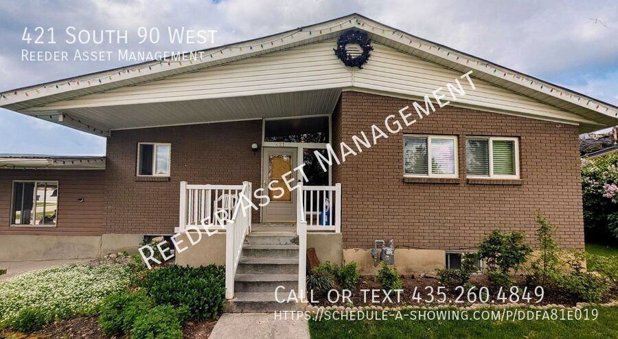 421 S 90 W - Photo 2 of 25