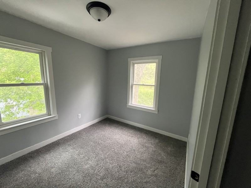 2117 Kirkwood Blvd - Photo 2 of 6