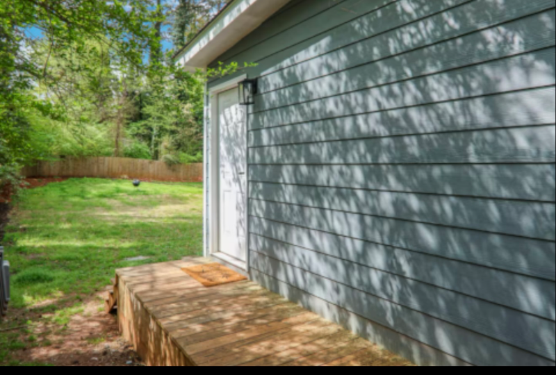 1698 Beechwood Blvd Sw #3 - Photo 4 of 7