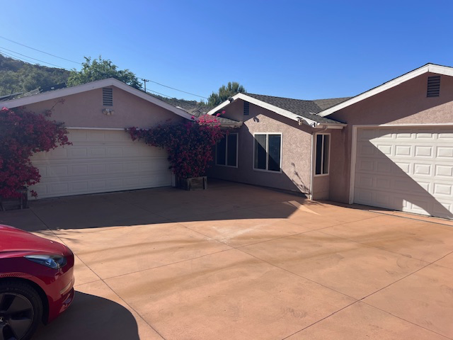 28450 Faircrest Way - Photo 2 of 22