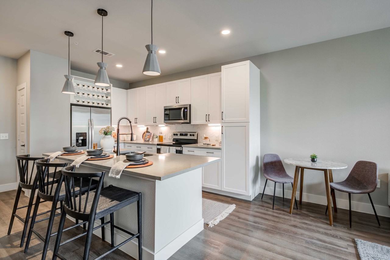 The Huntley - Photo 6 of 20