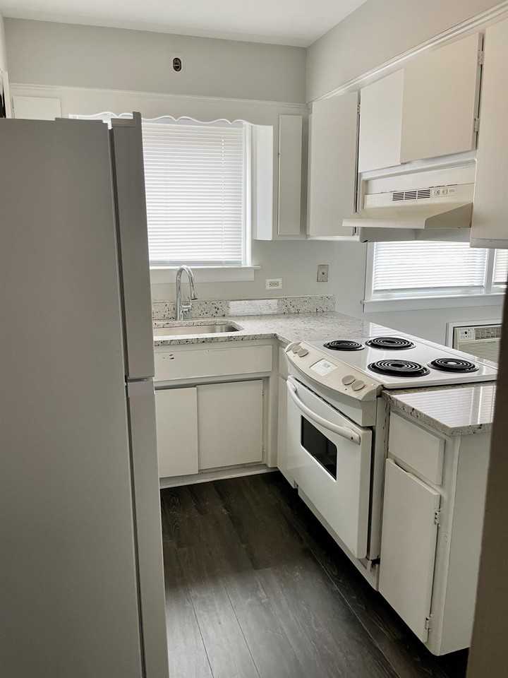 3109-11 S Harlem Avenue - Photo 3 of 15