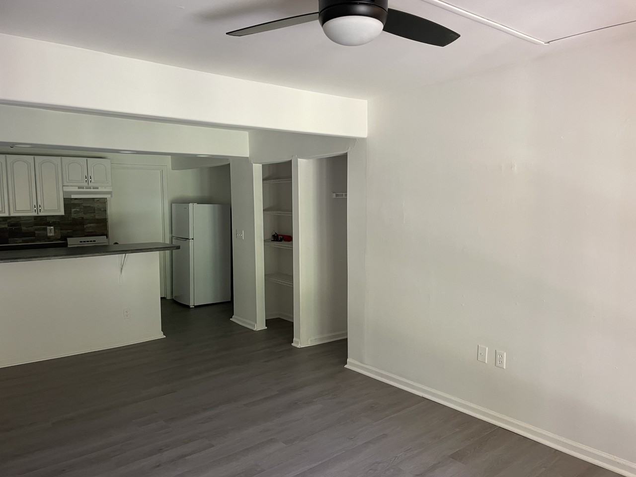 820 Beagle Gap Rd - Photo 3 of 13