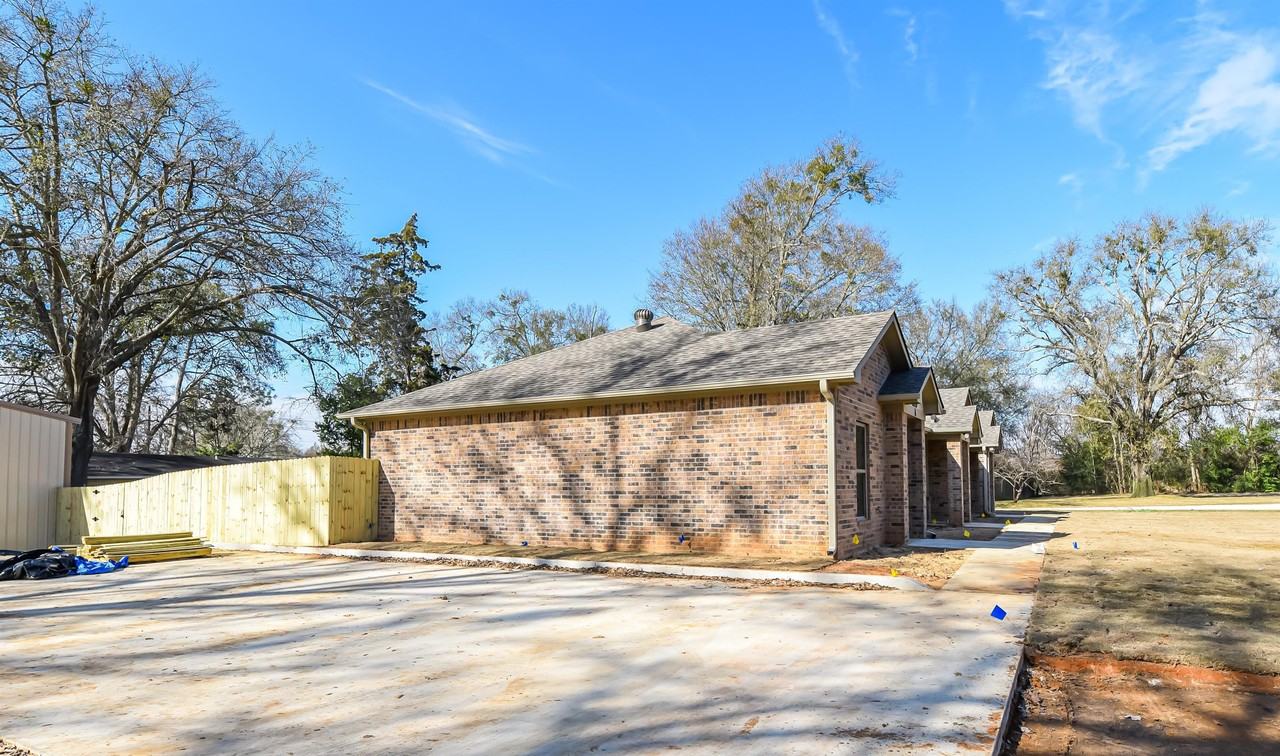 20335 FM 2493 Unit C - Photo 3 of 48