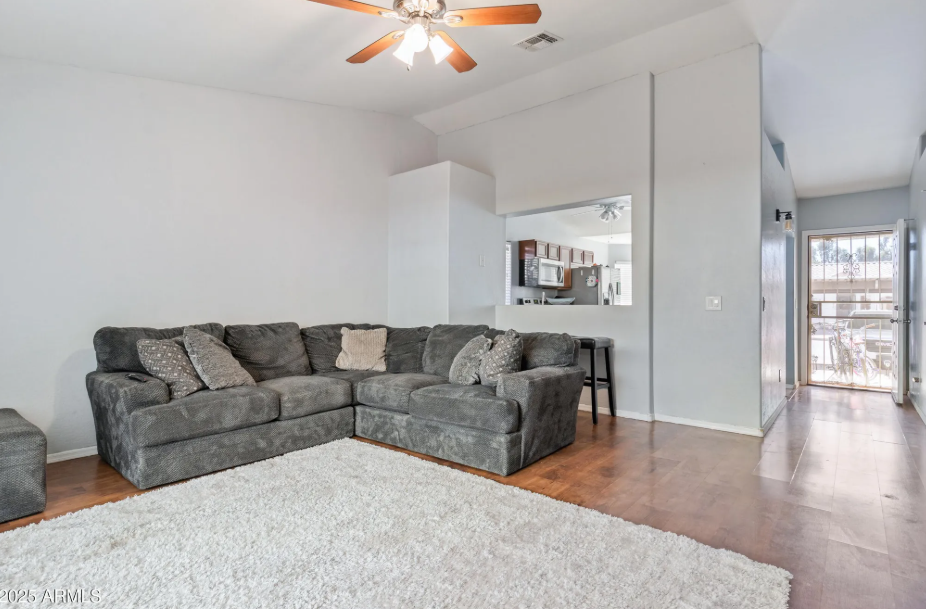 8520 West Palm Lane - Photo 3 of 3