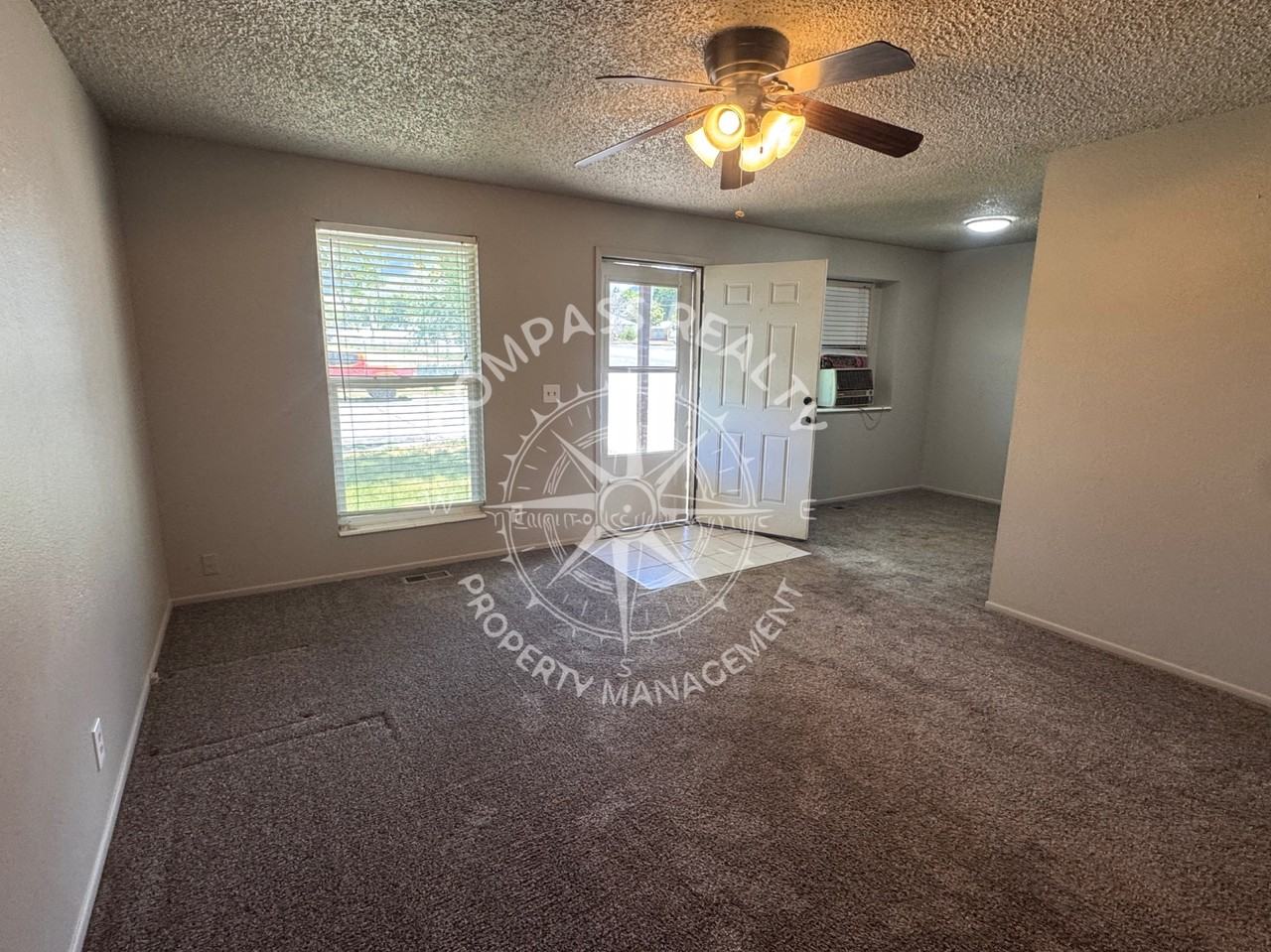 5 North Pinehurst Avenue - Photo 3 of 11