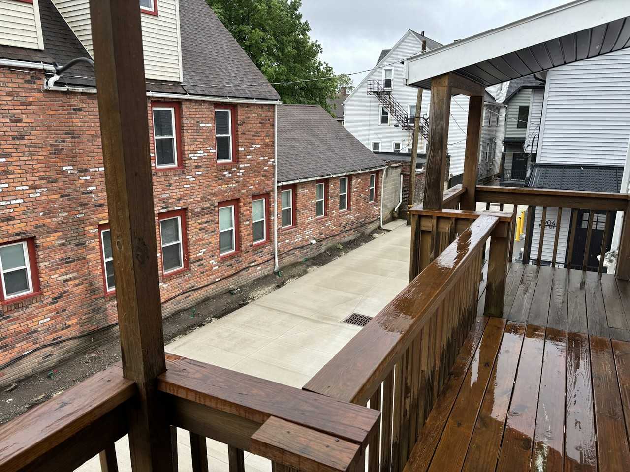 1902 East 123rd Street, Unit UPPER - Photo 2 of 15