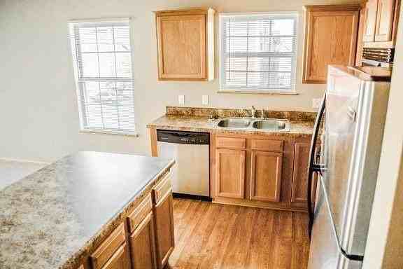 2858 W Lakewood Dr - Photo 6 of 20