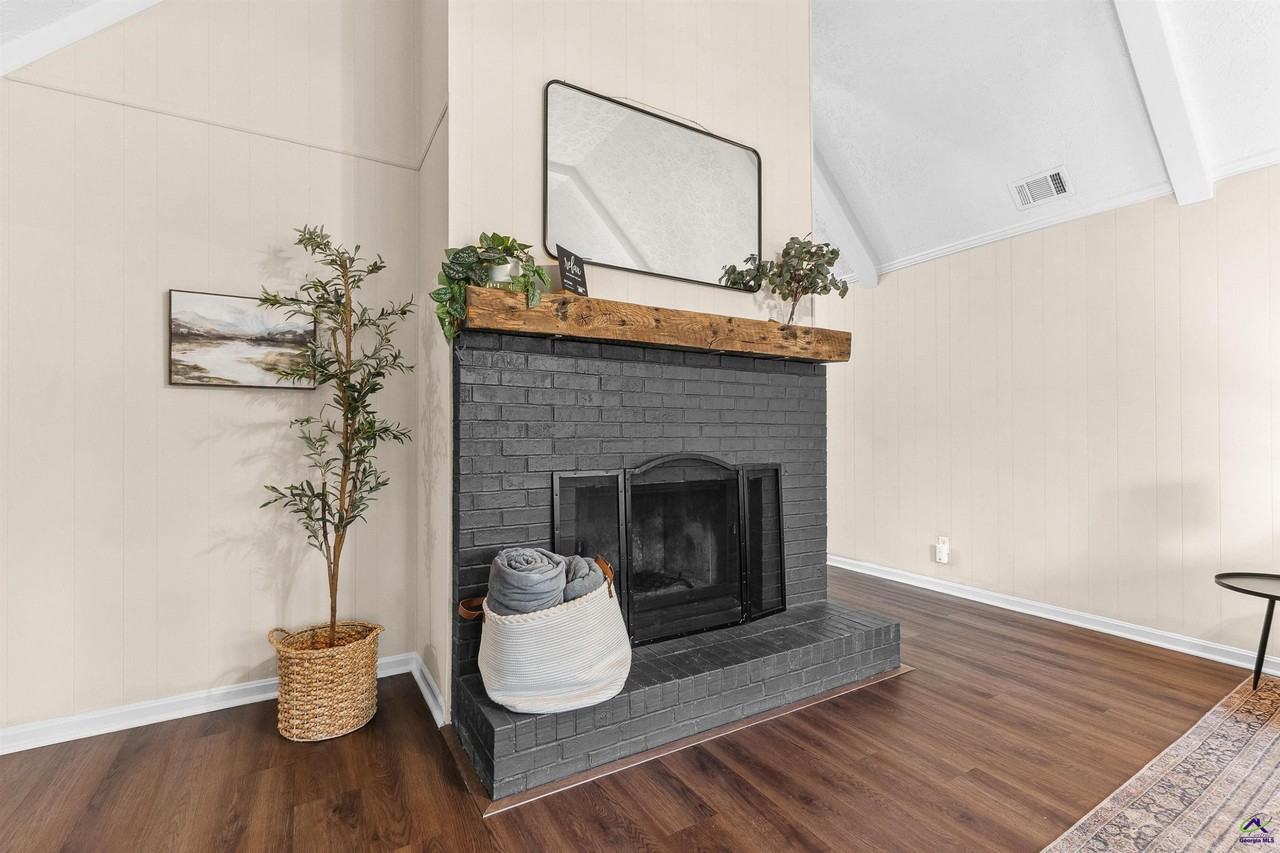 1100 Kenwood Dr - Photo 6 of 41