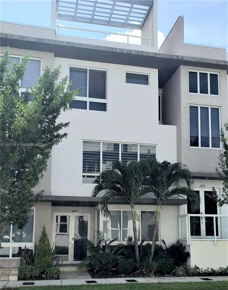 6660 Nw 105th Ct #6660 - Photo 3 of 32