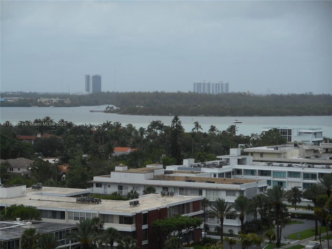 10185 Collins Avenue #1204 - Photo 6 of 16